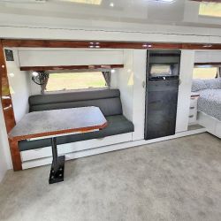 2802SL-INSIDE-LOUNGE-SL-out-WEB