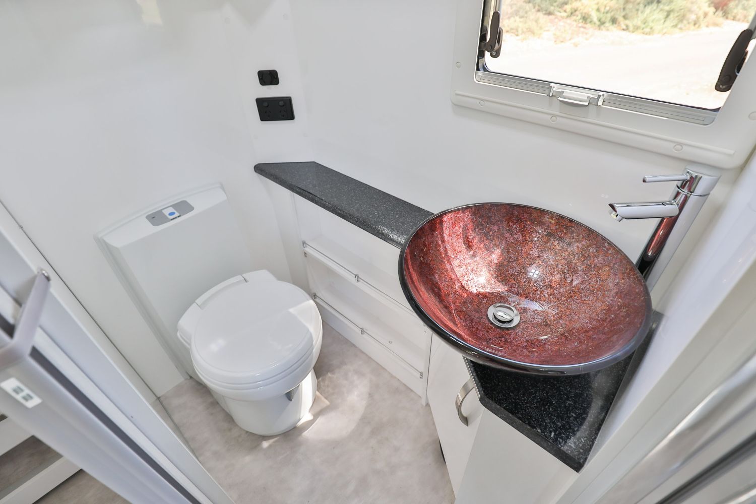 260SL Bathroom