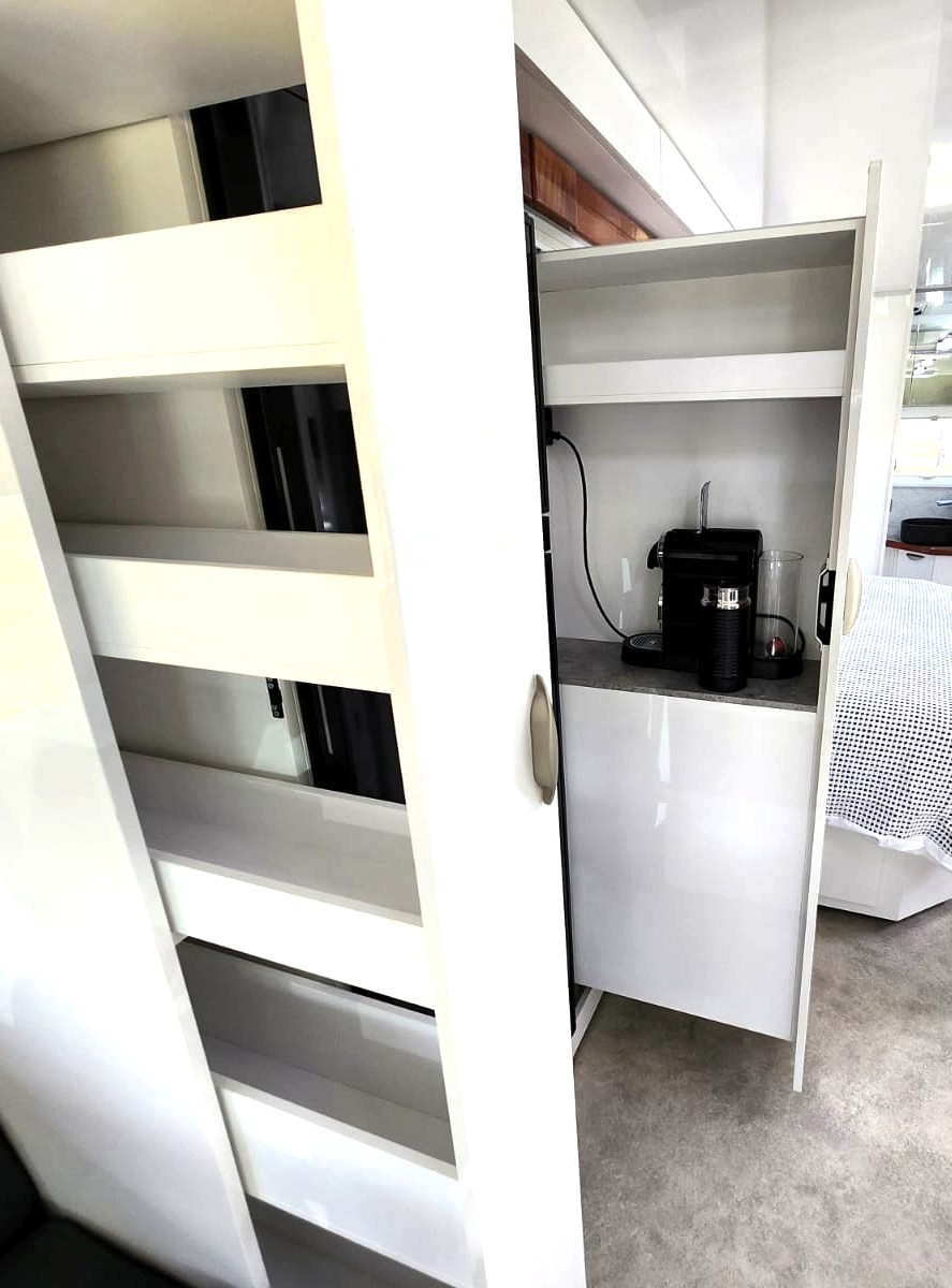 2802SL Storage 3